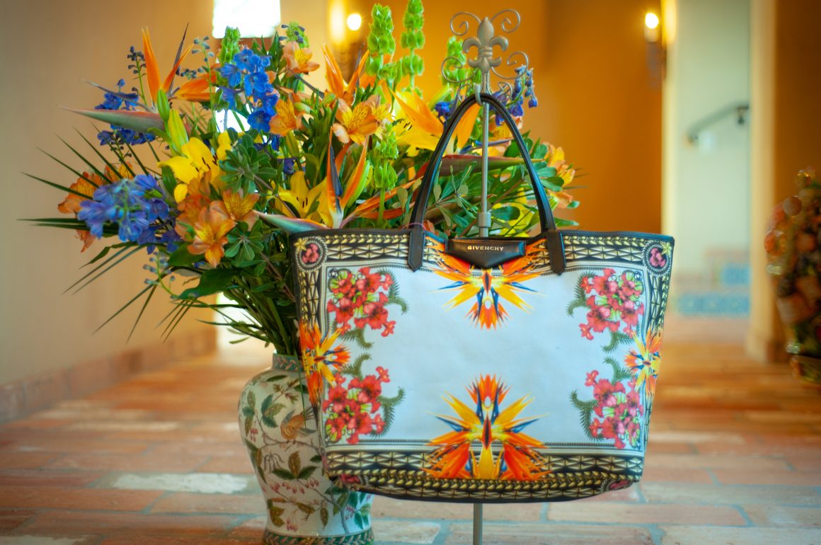 Online Auction Bag