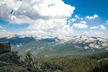 A 360-degree view of Kings Canyon and Sequoia national parks is the reward for hiking to 10,365-foot Mitchell Peak