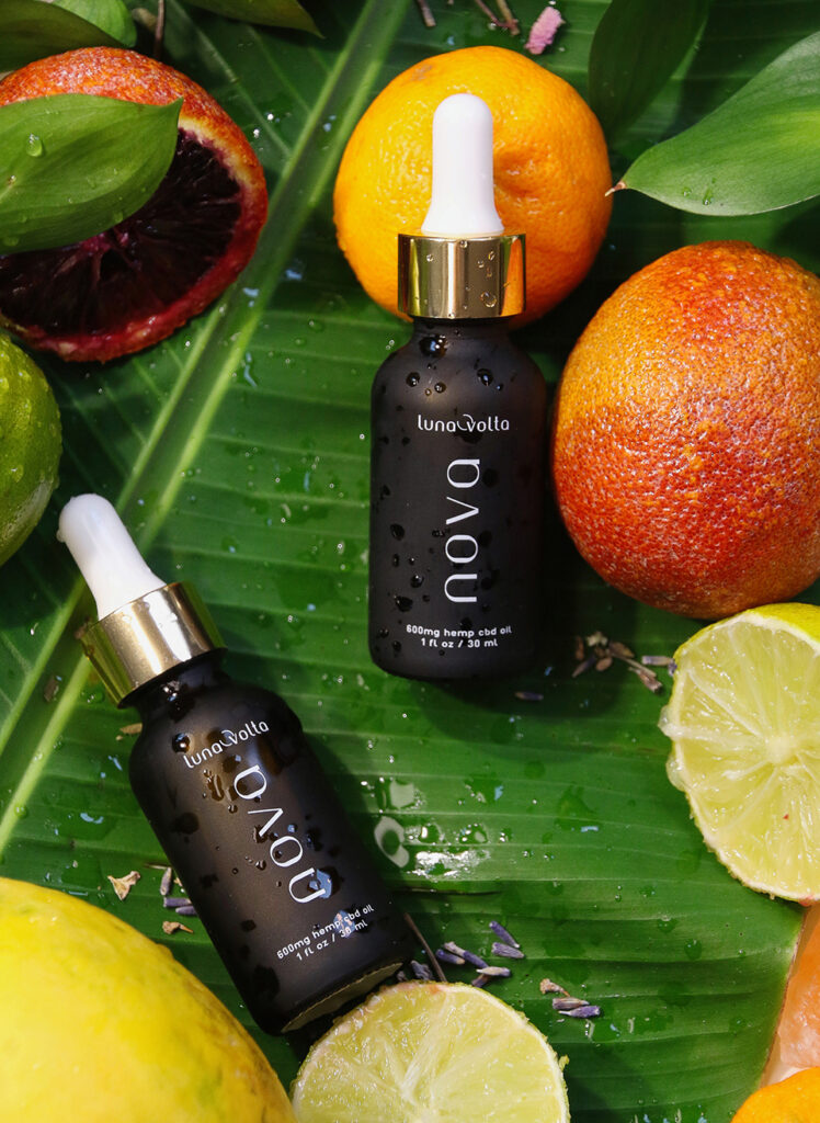 Luna Volta images with citrus on leaves