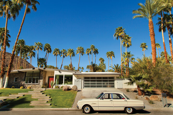 Mid-century Modern exterior Palm Springs