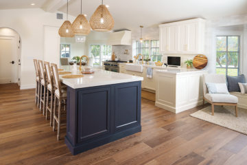 Designer Tami Somich’s bright home kitchen merges clean lines and warm neutrals to create an inviting, functional space