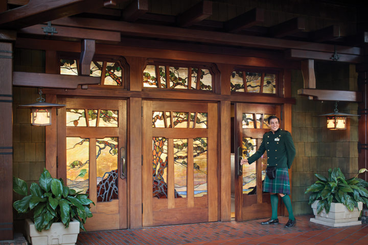 Entrance to The Lodge at Torrey Pines