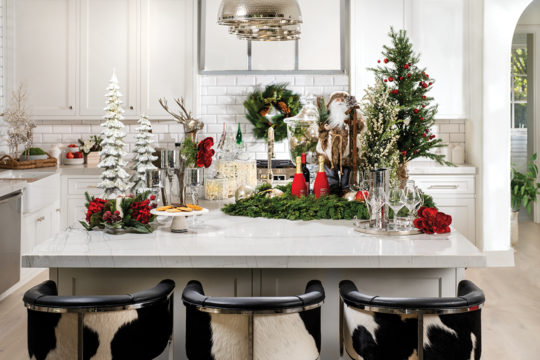 Holiday Table Scape by Le Dimora