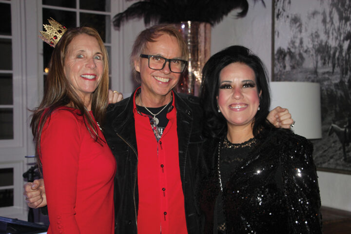 Deanna Ingalls, Donny Scott of The Killer Dueling Pianos, and Adriana Moichtari