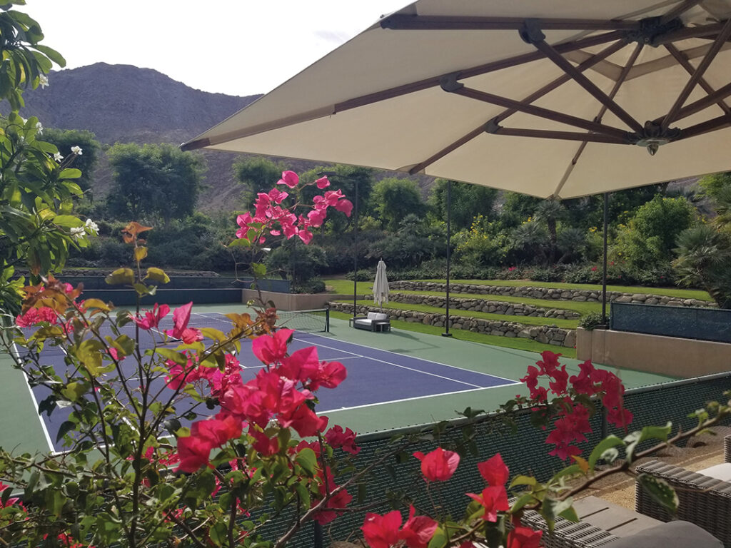Three tennis courts, including one clay, 
are available to all guests at Sensei