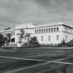 With financial support from Ellen Browning Scripps and members of the community, the museum’s permanent (and current) home was constructed in Balboa Park in 1933. Designed by William Templeton Johnson, it was intended to have four wings, but only the south and west wings were built due to funding shortfalls during the Great Depression