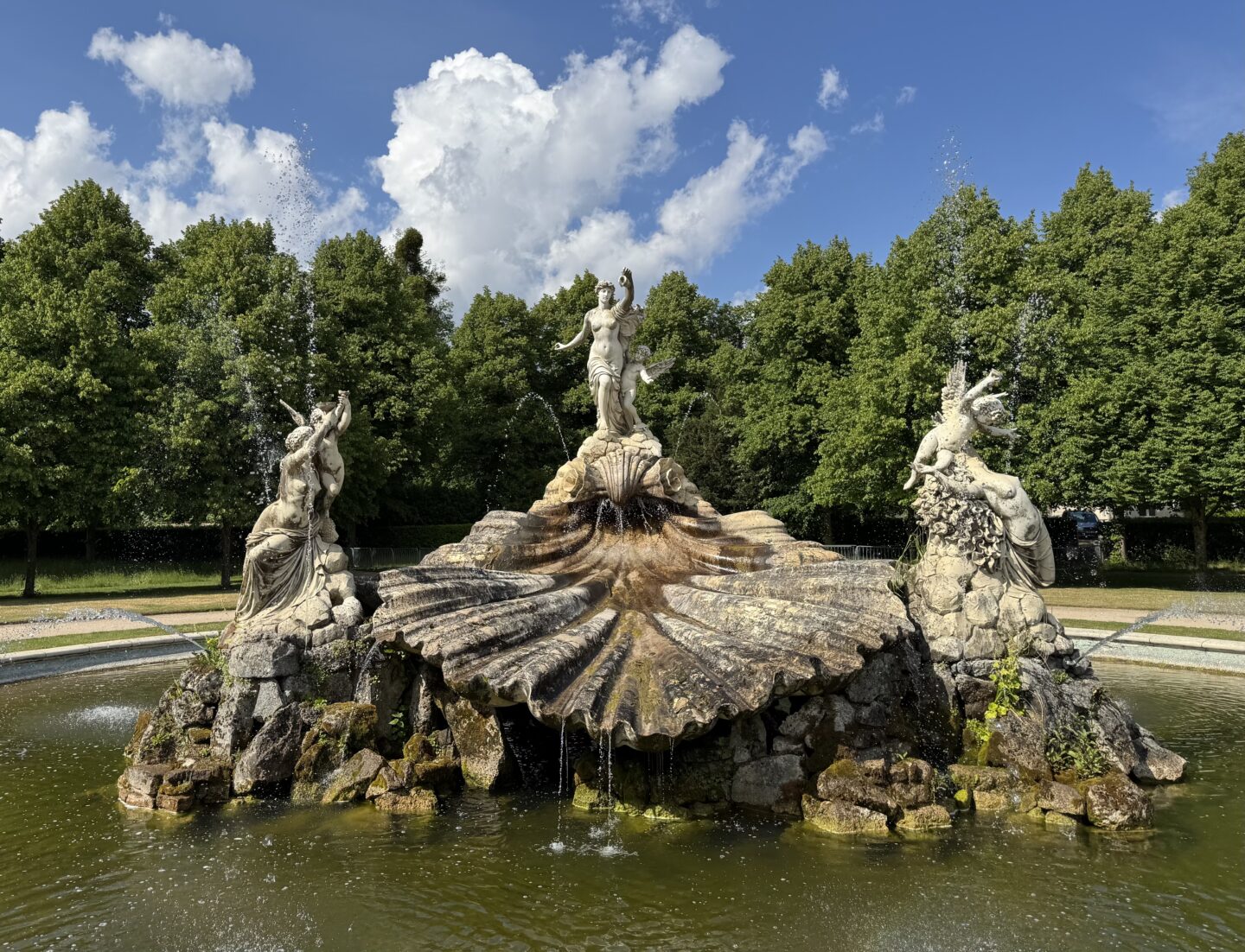 The Fountain of Love at the grand entrance of Cliveden House was crafted by American sculptor Thomas Waldo in 1897
