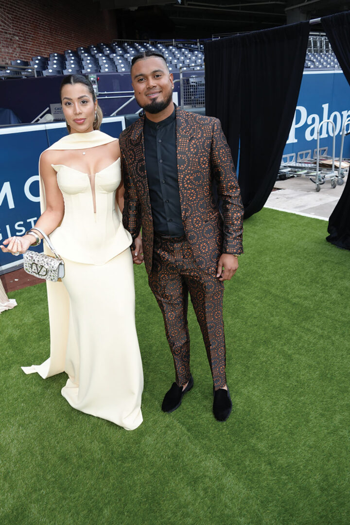 Gladys and Luis Arraez