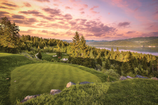 Renowned architect Tom Weiskopf let the land inform the design of CDA National Reserve’s 18-hole course. The front ten holes wind through forested hillsides and native grasslands, while the back eight holes unveil breathtaking lake vistas