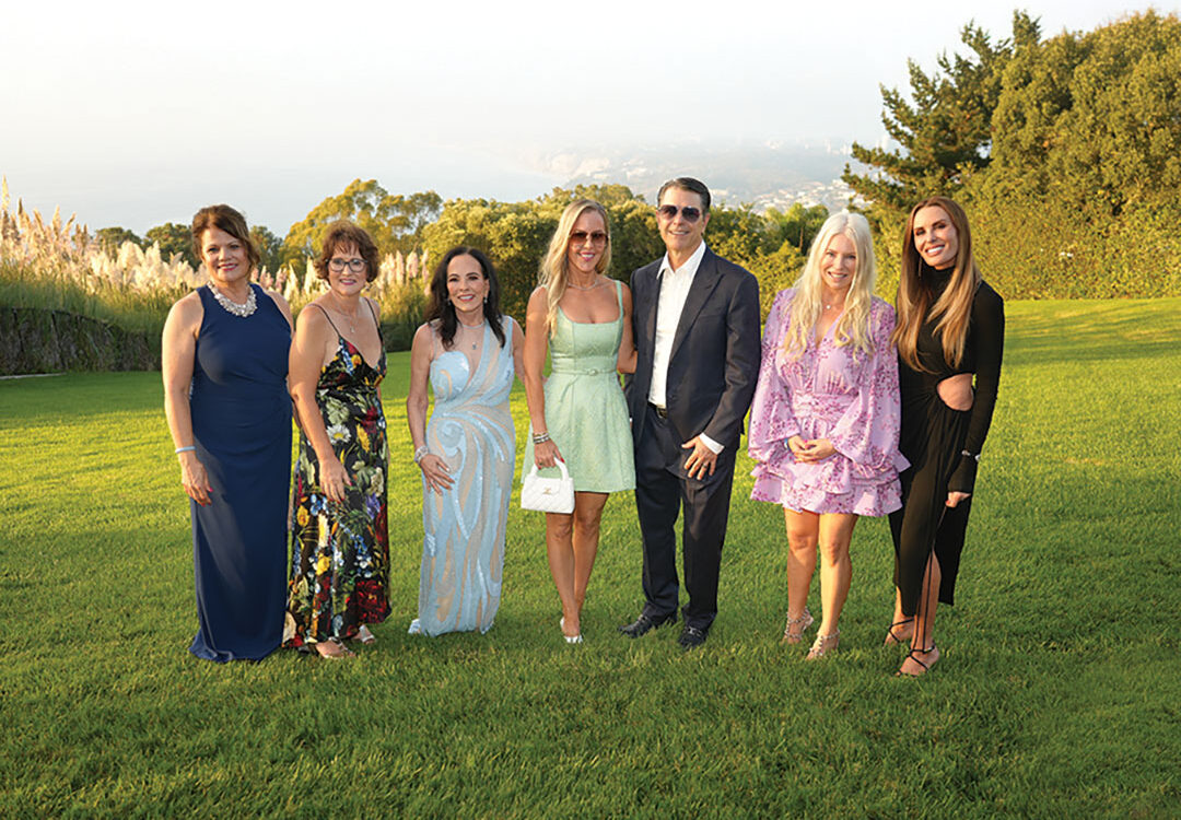 Lynne Doyle, Tonya Torosian, Joan Waitt, Raegan and Kevin Prior, Jolene Perry, and Kat Green