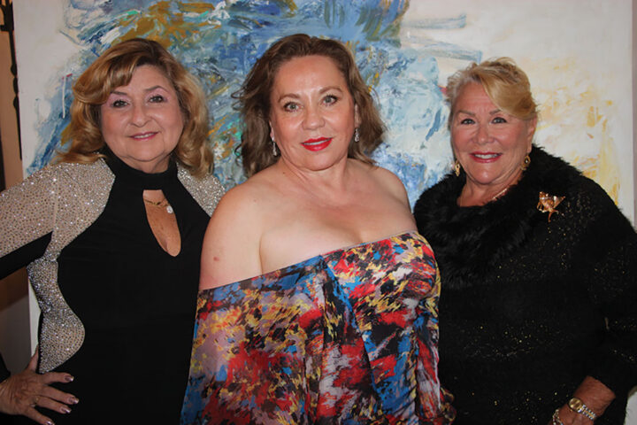 Zoraya de la Bastida, Angelica Palmerin, and Maria Neri